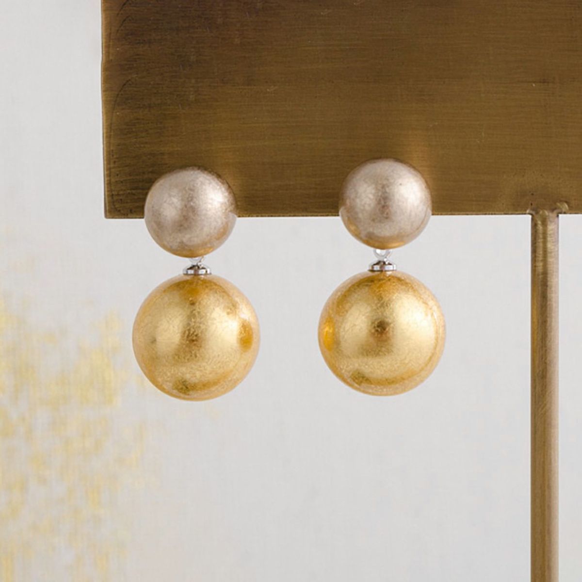 箔珠2粒ピアス（永&久）